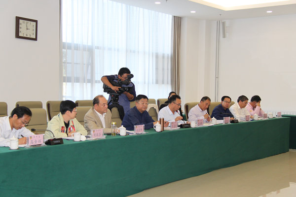 我院院長李文輝赴內蒙古調研工業經濟轉型升級情況