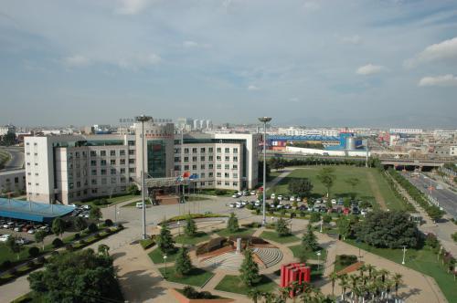 昆明開發區揭牌滇首個國家“雙創”示范基地