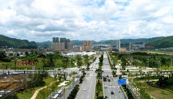 獨(dú)山經(jīng)開(kāi)區(qū)：接軌沿海促發(fā)展 培育工業(yè)新動(dòng)能