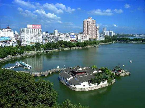 九江經(jīng)開(kāi)區(qū)聚焦高端裝備制造、新材料新能源結(jié)碩果