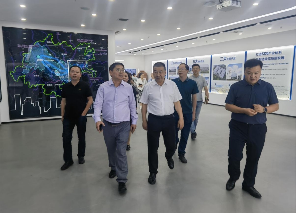 【高新區(qū)攜手行活動(dòng)】我院攜手伊犁州科技局赴榮昌國(guó)家高新區(qū)考察交流